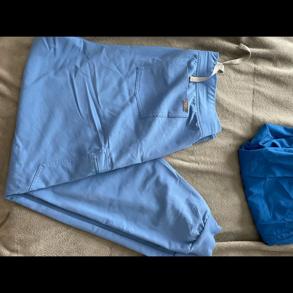 Figs jogger scrubs